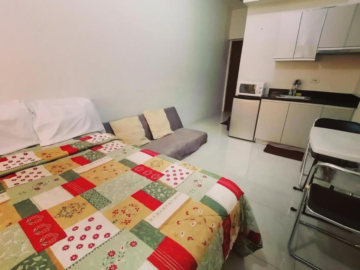 The Beacon Makati Staycation Suites Manila Exterior photo