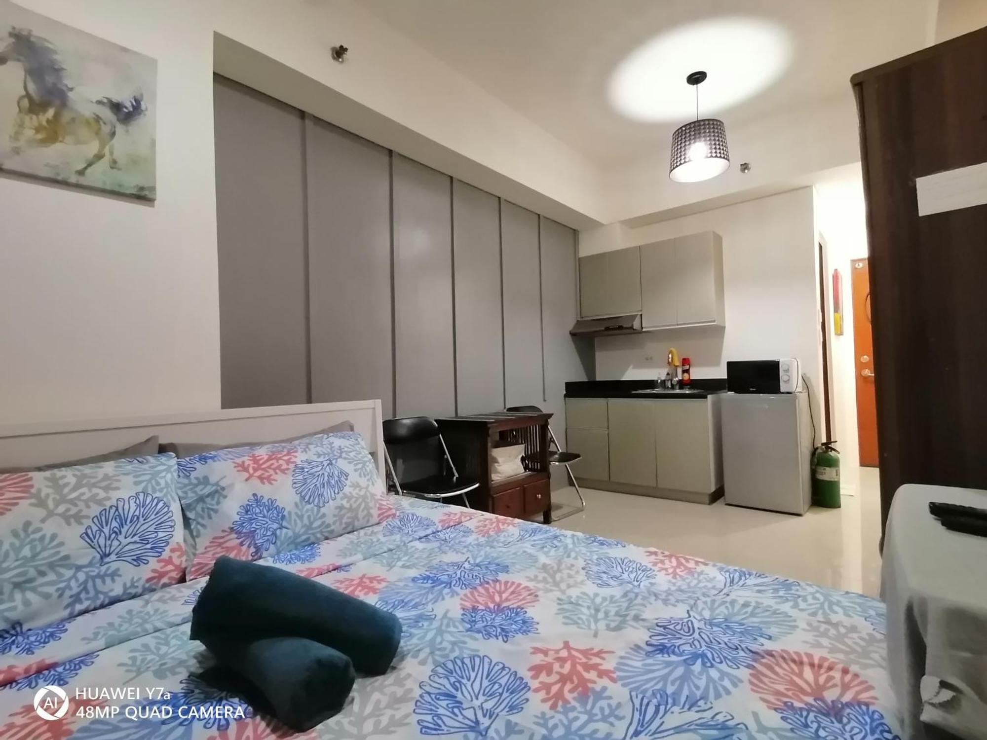 The Beacon Makati Staycation Suites Manila Exterior photo